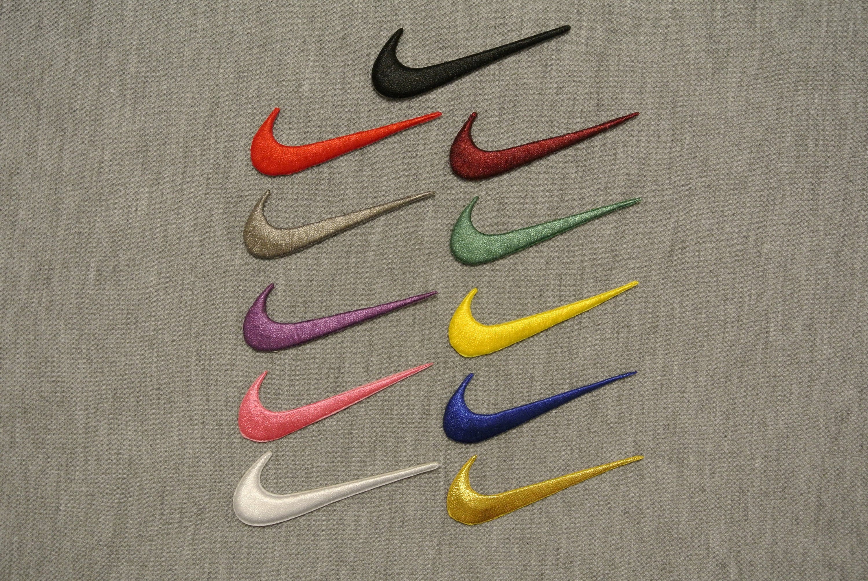 Вышивки найк. Найк. Nike вышивка лого. Вышивки найк. Вышитый найк.