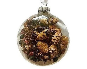 Pinecone and Berries Ornament Home Accent Gift