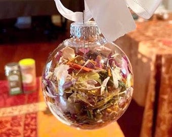 Dried Flower Ornament: Natural Herbs & Botanicals in Acrylic Ball