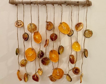 Dried Citrus Fruit Slice Wall Hanging: Rustic Burlap & Wood Decor