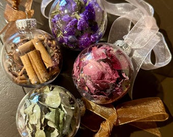 Dried Floral Ball Ornament: Natural Flowers, Herbs & Spices - 4&quot;