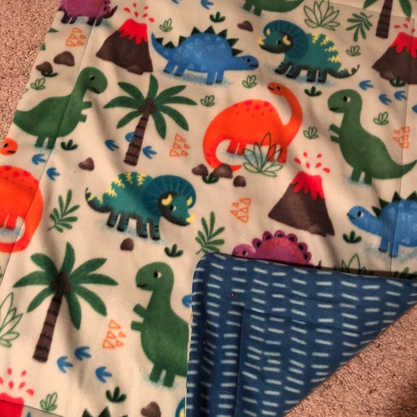Fleece animal Rabbit flop pad mat cage liner pet play pad Dinosaur or Chihuahua with tacos