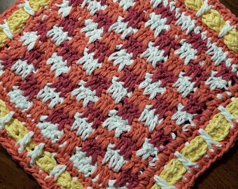 Pink/Peach Gingham Dishcloth, 9"x9", Housewarming Gift, Gingham Dishcloth, Crochet, Hand Towel, Gingham Washcloth, Wash Rag, Free Shipping