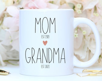 Mom, Grandma - First Time Grandma Gift, New Grandma Gift, Future Grandma Mug, First Grandma Gift, Pregnancy Announcement Mug, Grandma Mug