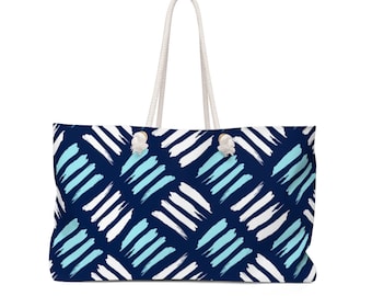 This blue and white weekender tote makes a great beach bag, travelbag, pool bag vacation bag or weekender bag.