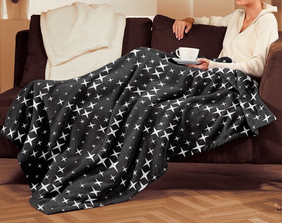 Black and White Small Star Print Fleece Throw Blanket Cozy