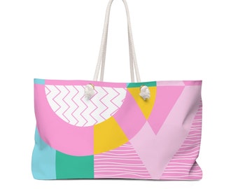 This pink and white modern print weekender tote makes a great beach bag, travelbag, pool bag vacation bag or weekender bag.