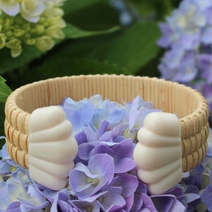 3/4” Scallop Shell Nantucket Basket Bracelet with End Caps - Free Shipping