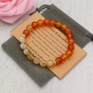 Bracelet en CORNALINE CITRINE extensible fait main avec sac cadeau et carte en cristal de 6/8 mm