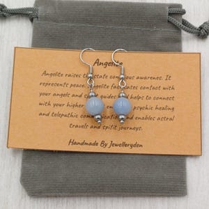 Orecchini pendenti ANGELITE fatti a mano con sacchetto regalo e biglietto, pietra preziosa di cristallo da 8 mm