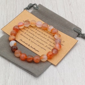 SARDONYX Bracelet Stretch Fit fait à la main avec sac cadeau et carte pierre précieuse en cristal 8 mm