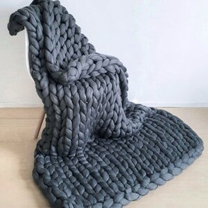 Dark Grey, Chunky Knit Blanket Handmade Knitting Warm Knitting Throw Blanket Handmade Knitting different Dimensions Bild 8