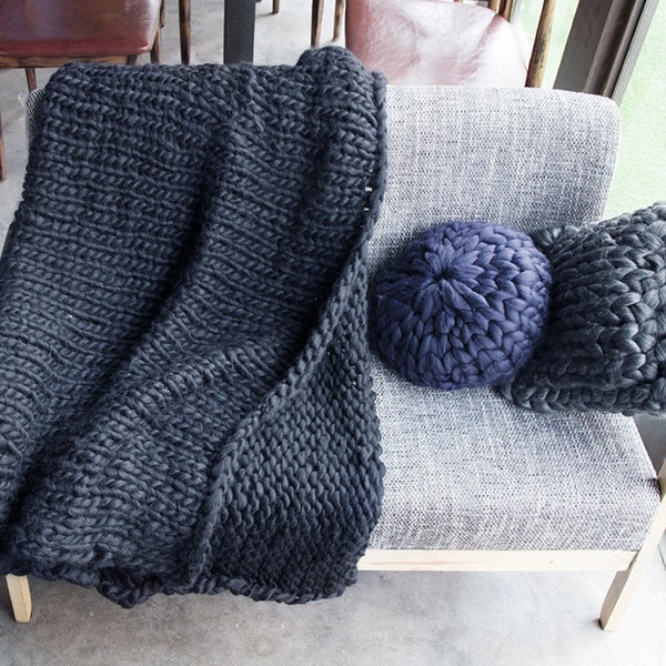 Dark Grey, Chunky Knit Blanket Handmade Knitting Warm Knitting Throw Blanket Handmade Knitting different Dimensions