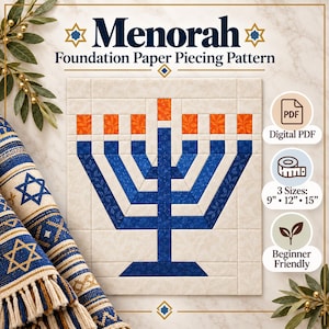 Puede incluir: Un patrón de costura Menorah con un diseño de menorá azul y naranja sobre fondo crema. El texto dice Menorah Foundation Paper Piecing Pattern, Digital PDF, 3 Sizes: 23 cm, 30 cm, 38 cm, y Beginner Friendly.