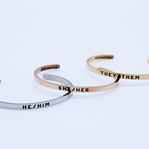 Trans Bracciale- Pronomi Bracciale - Bracciale Transgender - Bracciale LGBTQ - Lui Lui Bracciale - Lei Il Suo Braccialetto - Loro Bracciale
