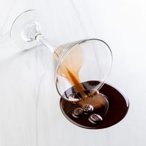 Spratt med spilld espresso martini / rekvisita