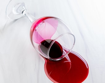 Spilled Red Wine Prank / Prop
