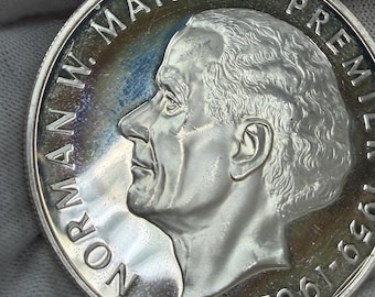 Moneda de plata esterlina de Jamaica de 1973, 5 dólares, Proof Manley Coin, 43,1 gramos asw (1,23 oz).