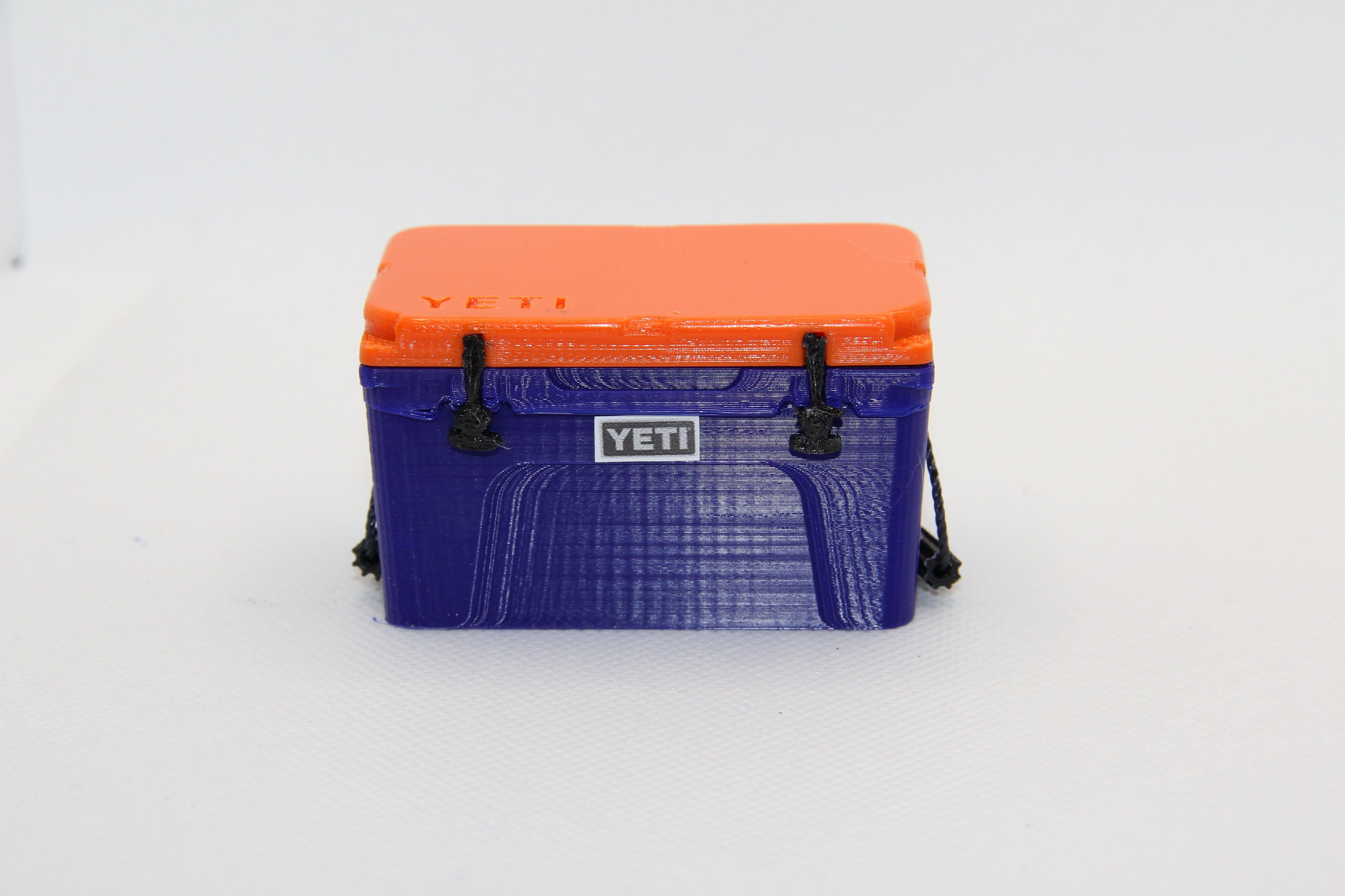 1/10 Scale YETI Cooler SCX10 1:10 Icechest Mini Two Tone Colors -   Israel