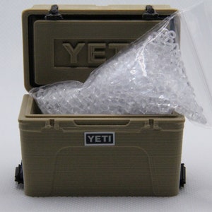 1/10 Scale YETI Cooler SCX10 1:10 Icechest Mini Solid Colors Tan with Ice