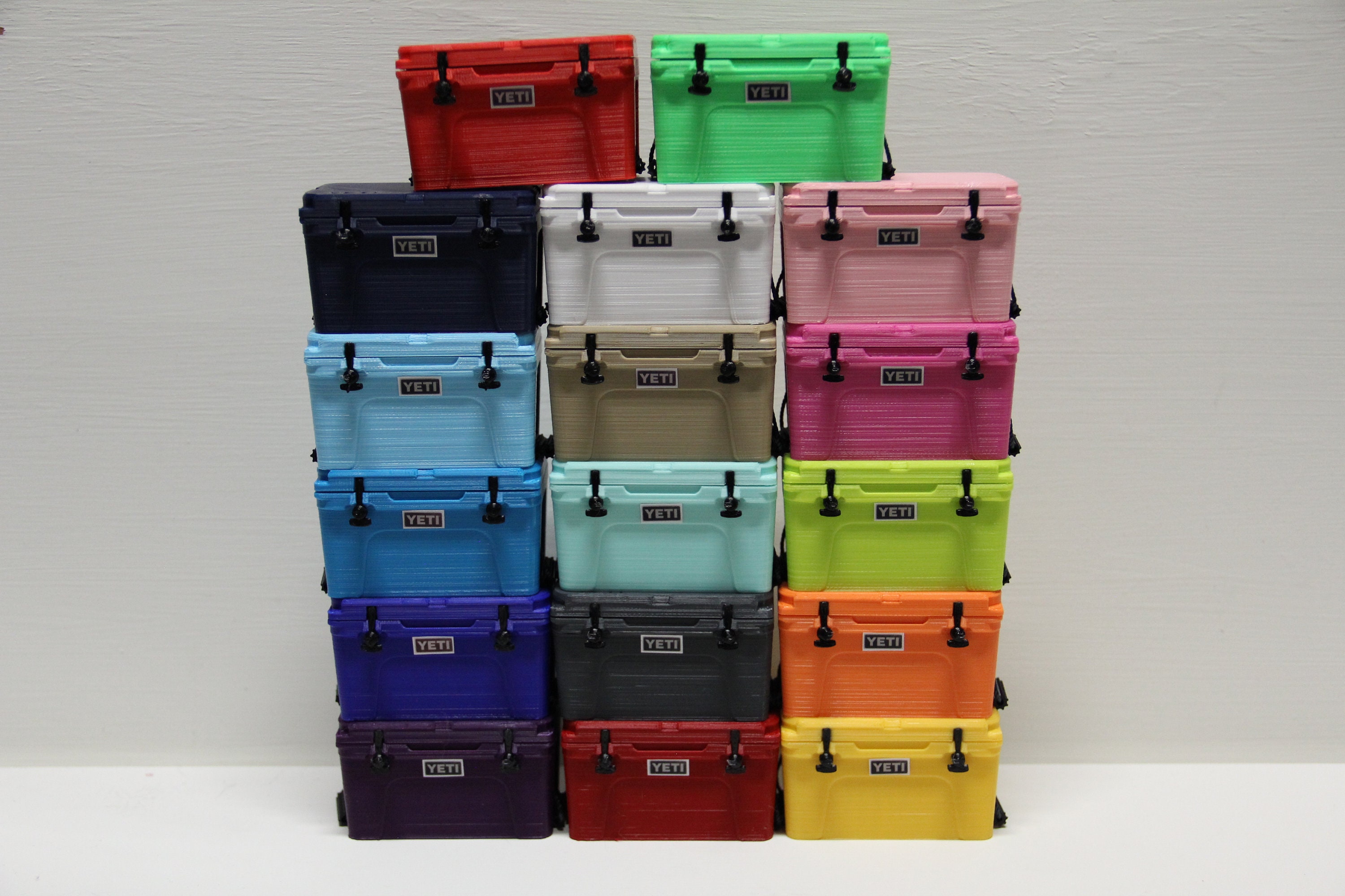 1/10 Scale YETI Cooler SCX10 1:10 Icechest Mini Solid Colors 