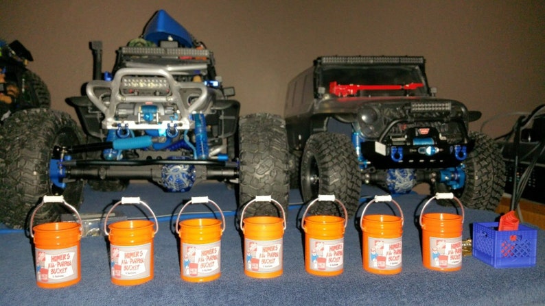 1:10 Scale Bucket Action Figure Accessories