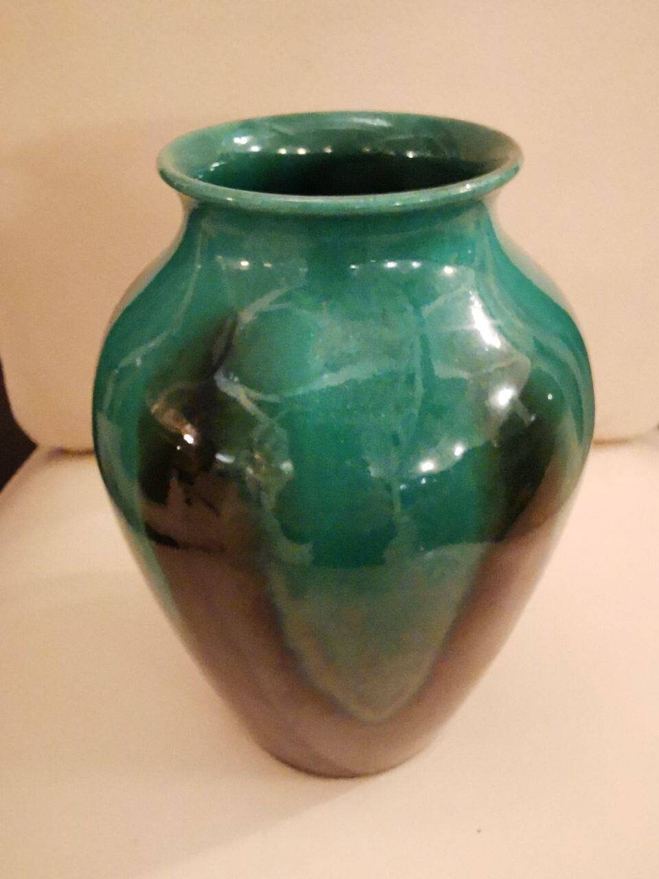 Vase en Grès Flammé Noir et Vert Émeraude