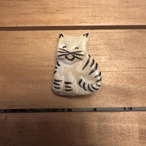 Vintage Cat Broch with stripes