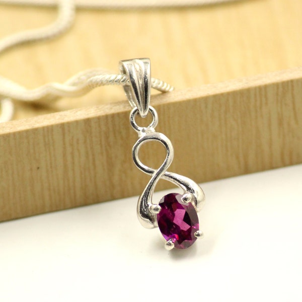 Supreme Sale ! Rhodolite Garnet Pendant Handmade Jewelry Pendant 1.58 Grams 925 Sterling Silver Pendant Solid Silver Pendant Gift For Her