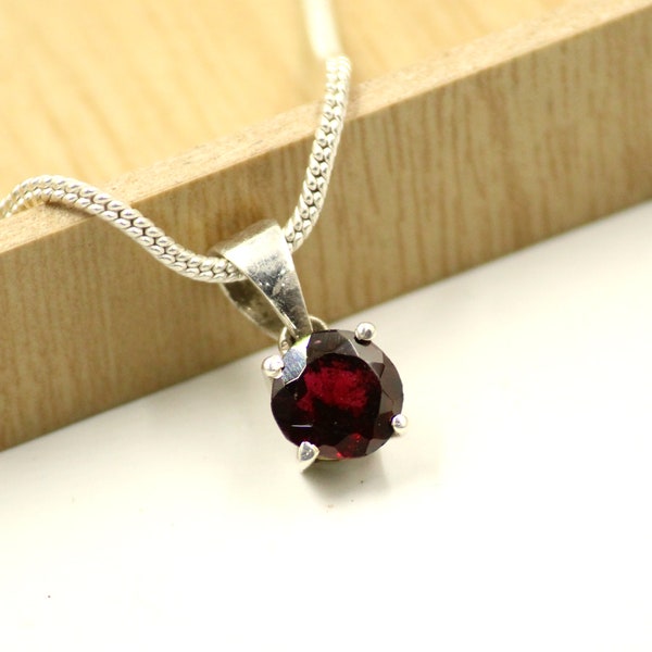 Offer Sale ! Red Garnet Pendant Handmade Jewelry Pendant 1.10 Grams 925 Sterling Silver Pendant Solid Silver Pendant Gift For Her