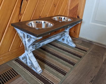 Farmhouse Dog Feeder