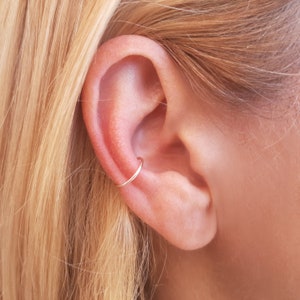 Bague d'oreille - Faux piercing - Or, argent, or rose.