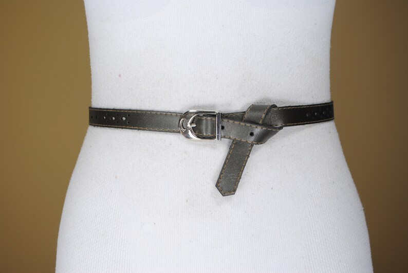 Laser cut Belt 90s 32/'/'-36/'/' skinny gray vinyl belt for women