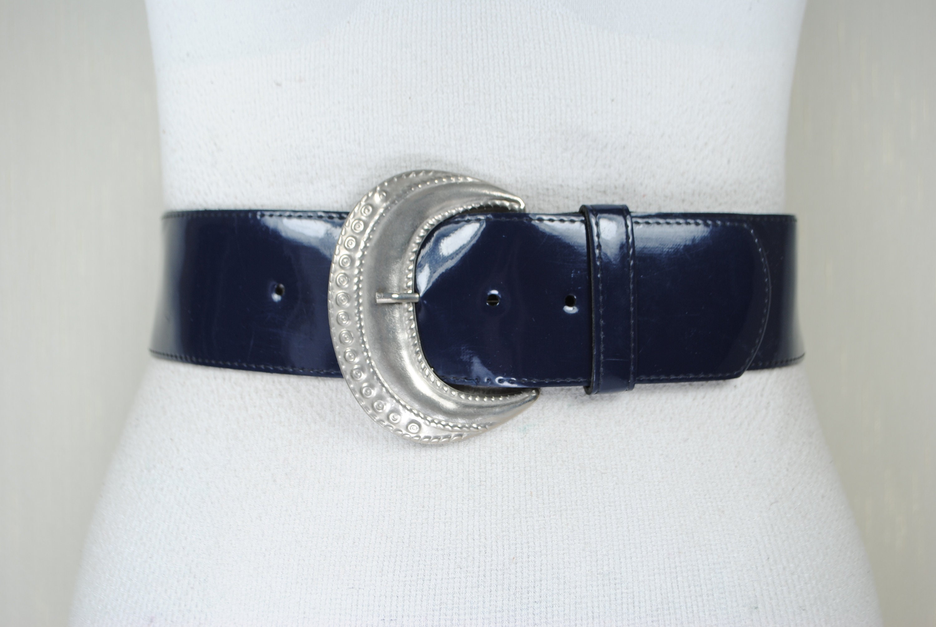 Wide Blue Patent Belt for Women, Engraved Silver Buckle  display picture 1