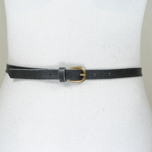 Skinny Black Leather Belt for Women, Brass Buckle, 70s  display picture 1