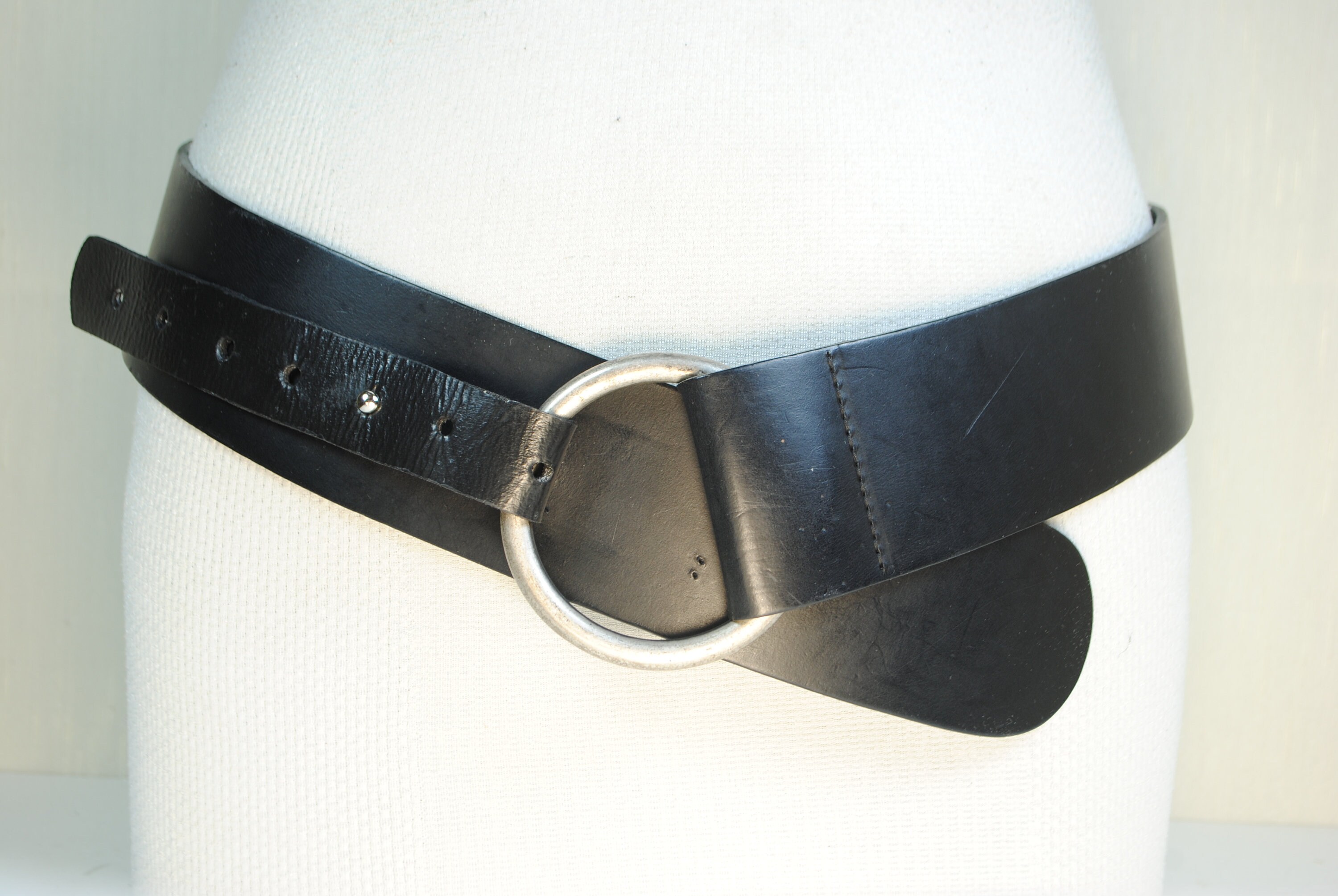 Black leather belt Noemi Liberti Paris Vintage ABEL Noemi Liberti Arts & Crafts Art Deco... | Depop main image 3