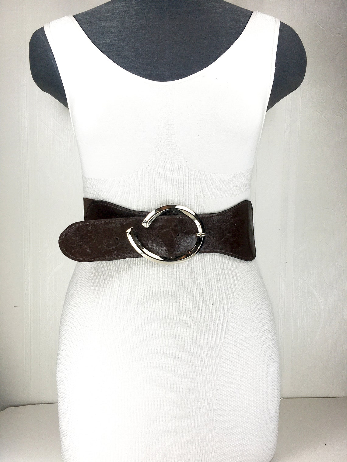 1970s 28''36'' brown stretch belt for women | Etsy