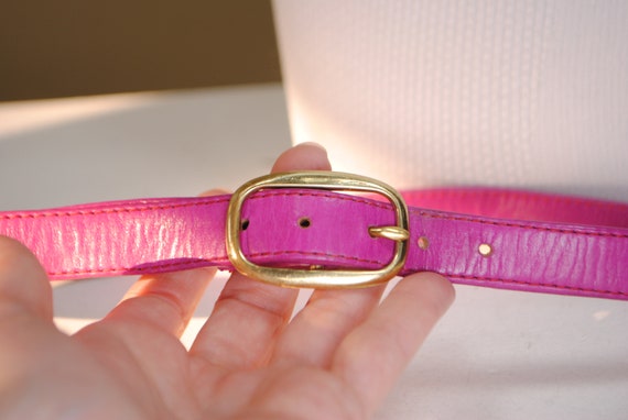 Skinny Pink Leather Belt, Old Money Quiet Luxury for Women  display picture 1
