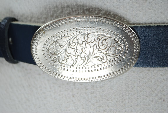Skinny Blue Belt, Floral Silver Buckle Oval Engraved, Navy  display picture 1