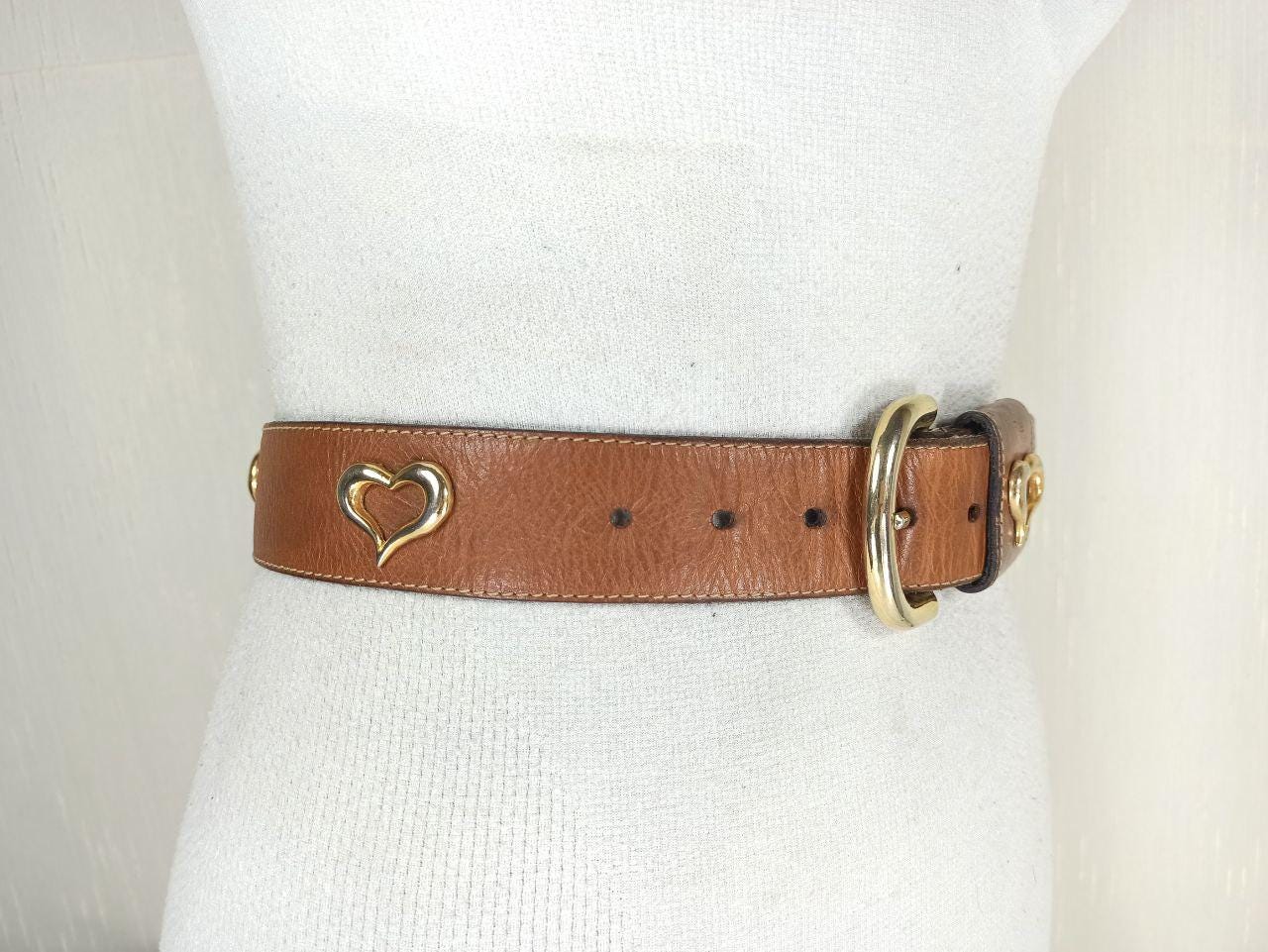 ?Vintage Furla Stars White Leather
Belt Gold Hardware / Gold Star Accent? Fixed Belt GREIGE Furla Nuvola | Furla main image 3
