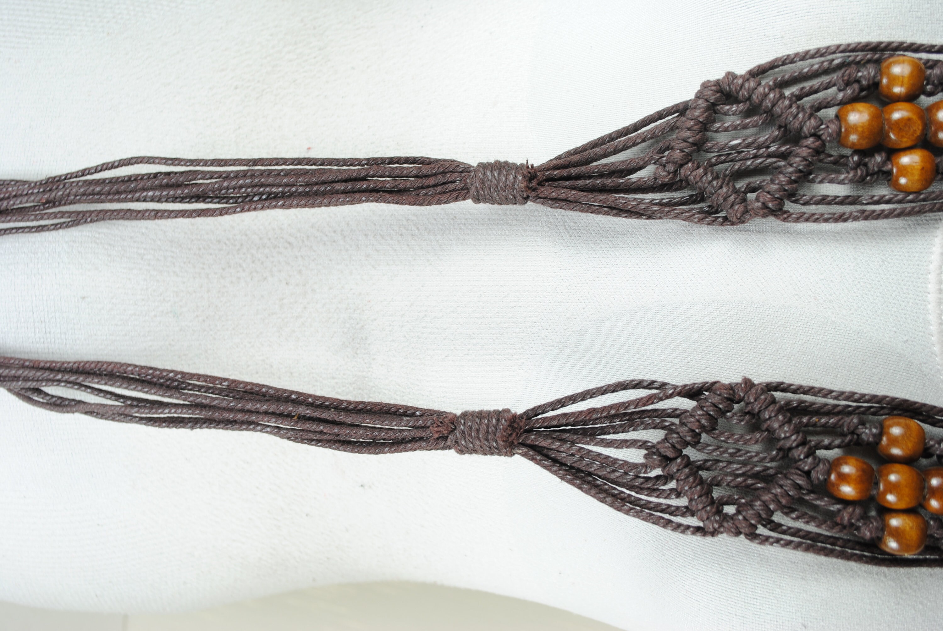 Y2K Boho Braided Brown Tortoise Clasp Beaded White macramé Braided Belt 38.5\