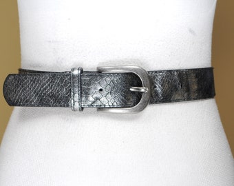 Vintage Siliver Snakeskin Belt Fits Waist Size 28.5, 29.5  display picture 1