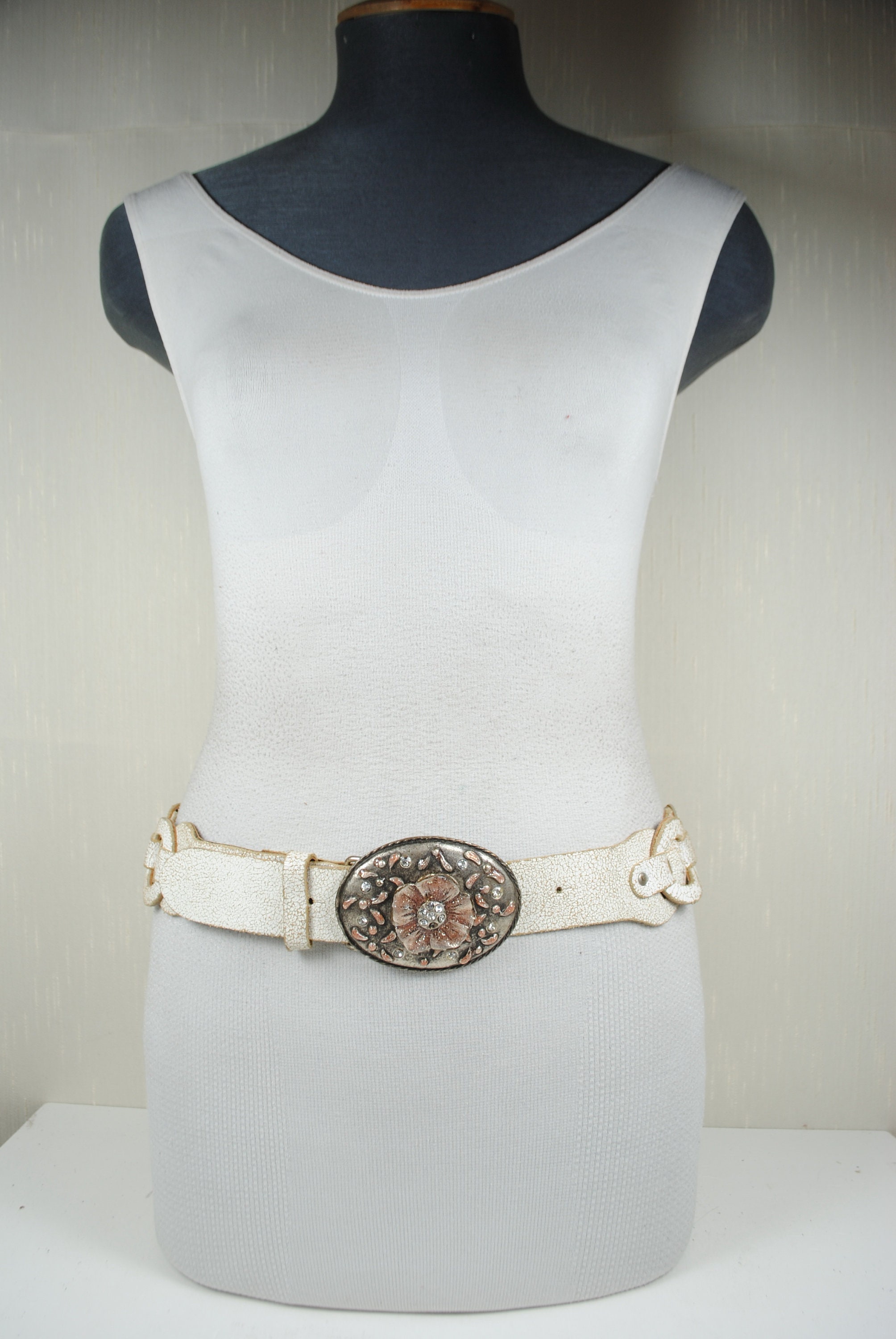 Y2K Vintage Hip Belt, Chunky Floral Buckle, Wide White  display picture 1