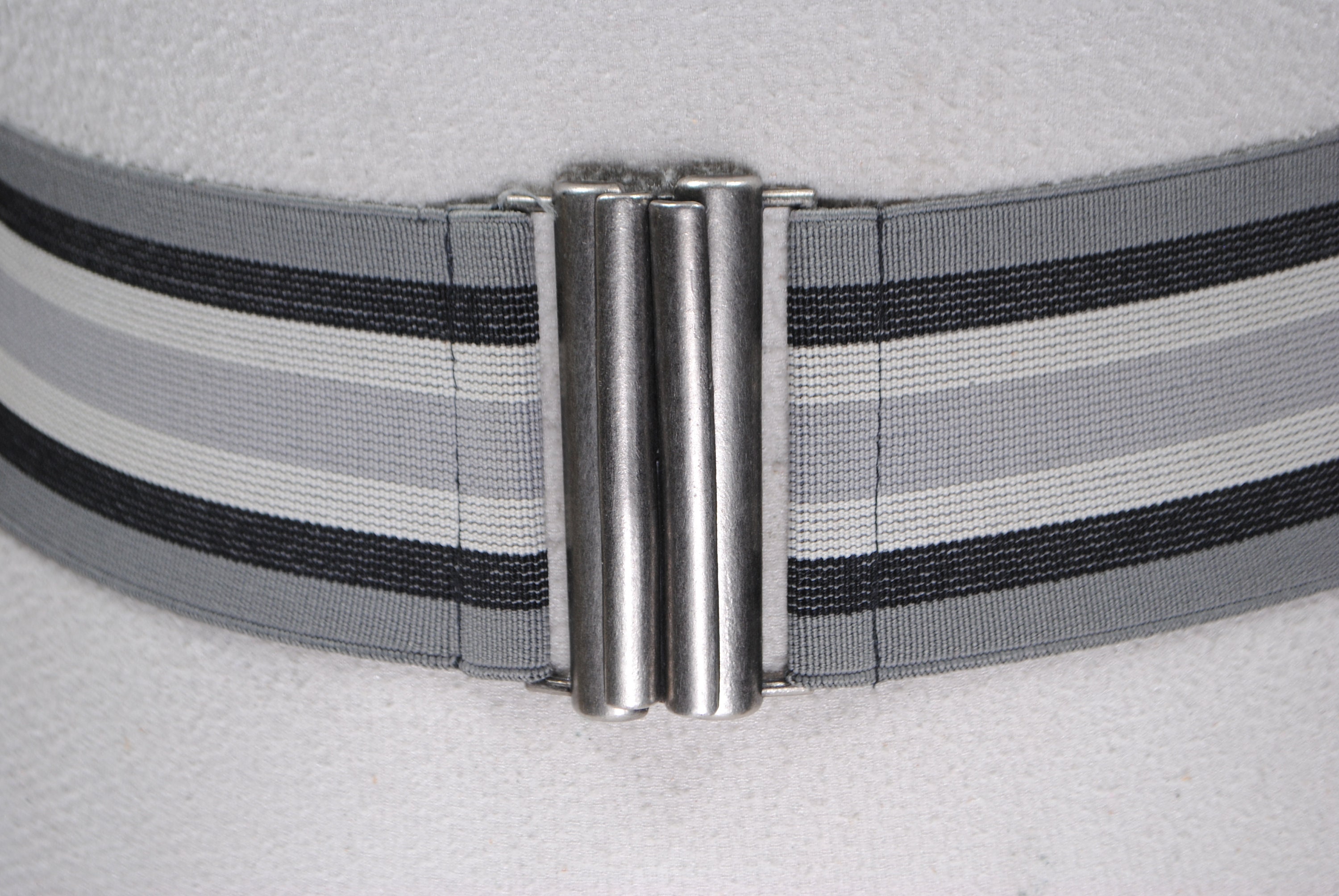 Wide Striped Stretch Belt for Women, Gray White Grey Elastic  display picture 1