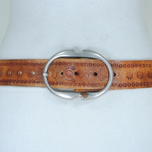 70s Floral Tooled Brown Leather Belt Boho, Waist 27 28 29 30 31 32 33 34 S M L Vintage Belt, Heavy Duty Distressed Rustic Silver Buckle