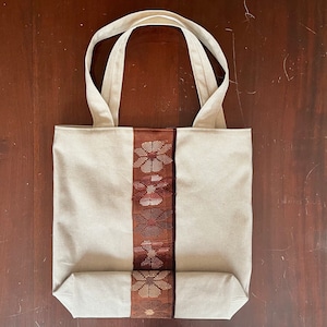 Tote bag with Guatemalan Huipil detail