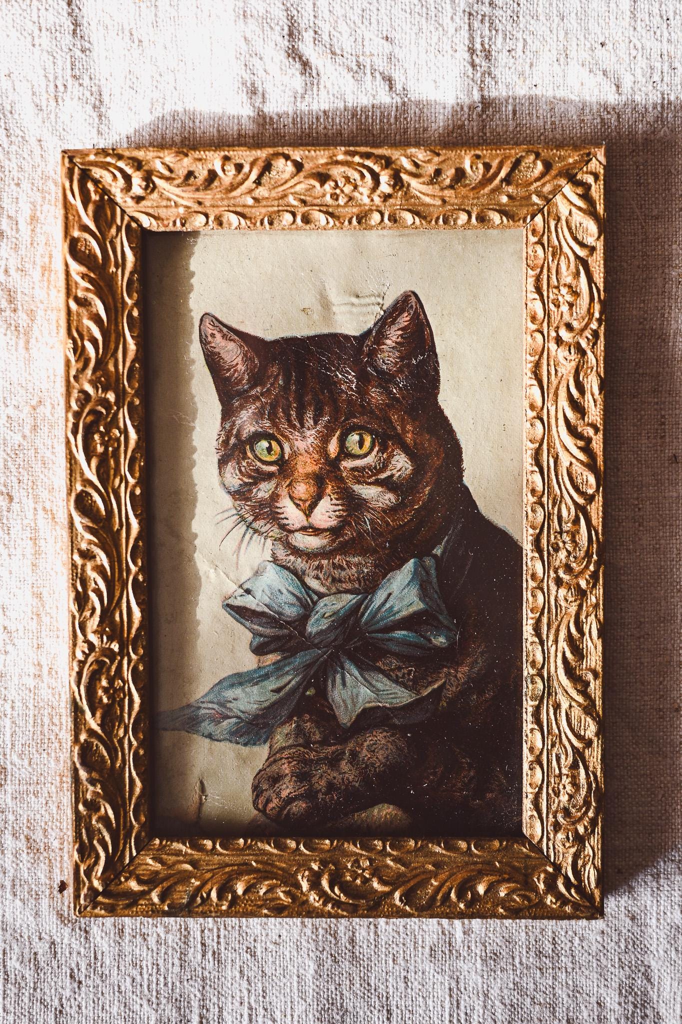 キャビネット Antique Gilt Frame With Victorian Cat Chromolithograph 11x16cm