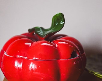 Vintage Tomato-Shaped Ceramic Parmesan Holder & Gravy Boat - Unique Barbotine Kitchenware