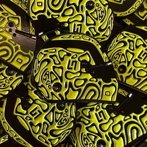 Lando Norris 2025 F1 Helmet Pin
