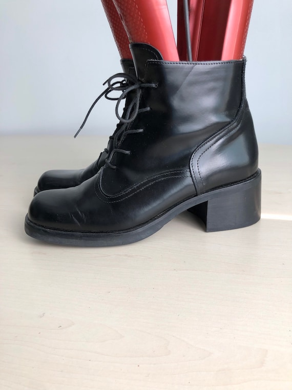 90s vintage BLack patent leather real leather Lace